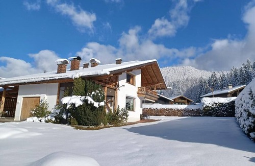 Blindau House | Großes Ferienhaus für bis zu 8 Personen 200qm