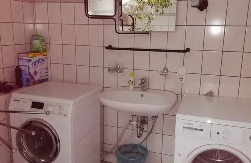 Teisendorf Apartment | Großzügige Ferienwohnung mit Balkon