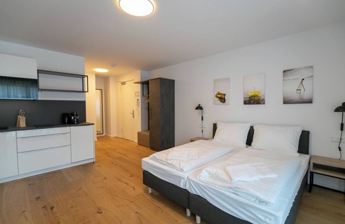Friedrichshain Apartment | Großzügiges Apartment im 1.og mit Lift in Berlin