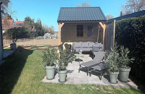 Groet Villa | Groet Villa Stay with Garden Views