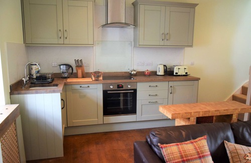 Carsethorn Cottage | Grooms Cottage - a cottage that sleeps 4 guests in 2 bedrooms