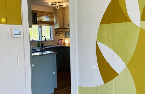 York Beach House | Groovy escape steps from the beach, a must sea! by Starship Stays