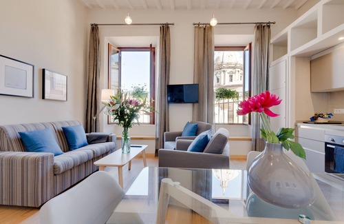 Rione VII Regola Apartment | Grotta Pinta 11 | Bright and spacious in the center of Rome