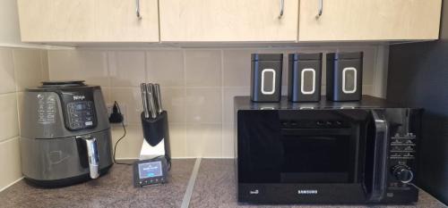 Leicester Apartment | Ground 1 Bed Flat with a Garden