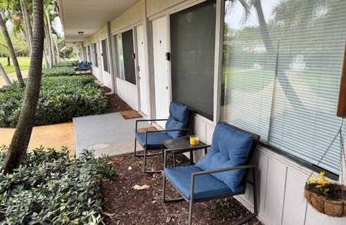 Jensen Beach Apartment | Ground Floor*1 Bedroom Apt *2-Beds * Pool*Parking