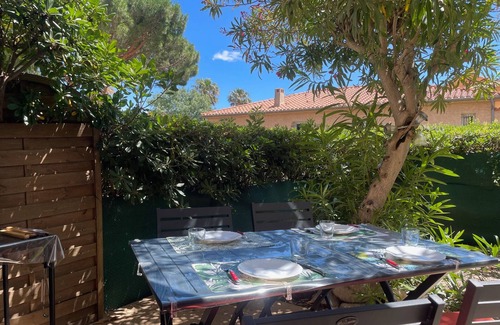 Argeles-sur-Mer Apartment | Ground Floor Apartment in Argelès-sur-Mer, Sleeps 4, Garage, Garden, Near Beach