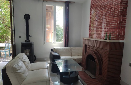 Soulac-sur-Mer Apartment | Ground floor apartment in Soulac sur Mer 2.9km from the central beach.