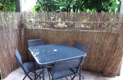 Pont-l'Abbe Apartment | Ground-floor apartment with private terrace in Pont l'abbé town center