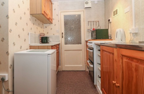 Tremadog Cottage | GROUND FLOOR APARTMENT, family friendly in Tremadog
