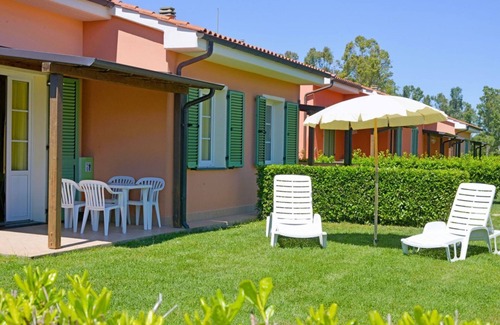 Vada Apartment | Ground floor apartment of 56 m2 composed of a living room with satellite TV, kitchenette complete with dishwasher, fridge with freezer, microwave oven.Double sofa bed, a double bedroom and bathroom.On the mezzanine floor there are two single beds oron re