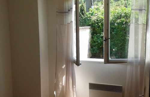 Doussard Apartment | Ground floor apartment T2 Doussard garden and parking