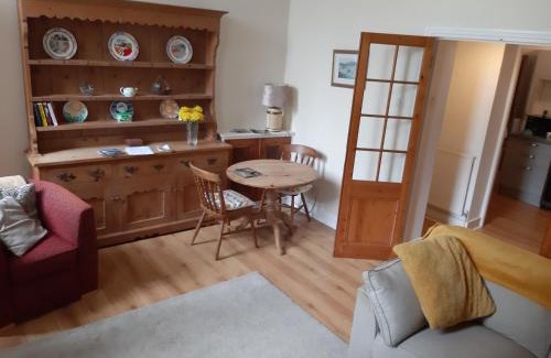 Barmouth Apartment | Ground Floor Barmouth Centre Apartment With Garden