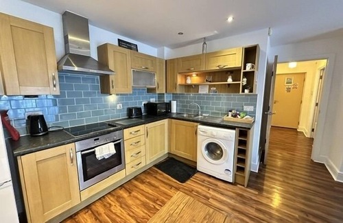 Derby Apartment | Ground Floor Deluxe - Courtyard View