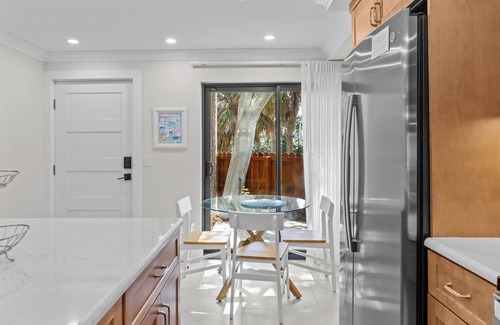 Sanibel Condo | Ground-Floor Gulf-View Escape – Comfort & Coastal Charm Await in Unit D-7