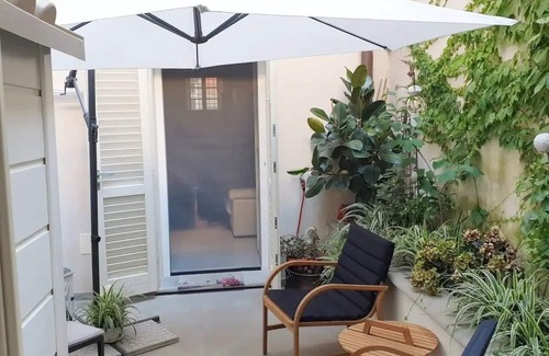 Pisa City Centre House | Ground Floor in Luxury Tower House in the earth of Pisa