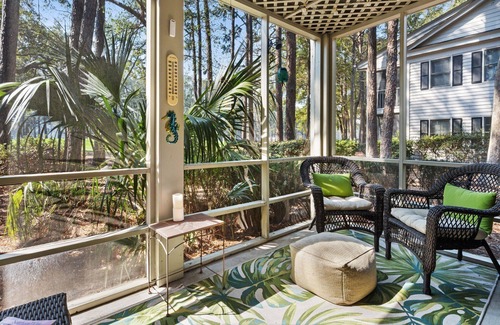 Pawleys Island Condo | Ground-floor pet-friendly 2BR, golf resort & pool getaway
