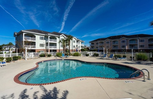 Central Myrtle Beach Condo | Ground-Floor Pool View Condo | Near Beach, Golf, Intracoastal Waterway & Broadway at the Beach