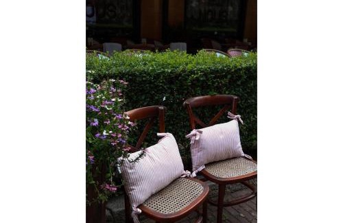 Municipality of Valkenburg aan de Geul Apartment | Ground Floor Romantic Apt in Valkenburg