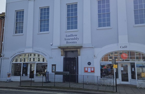 Ludwel Apartment | Ground floor well appointed cosy apartment in central Ludlow