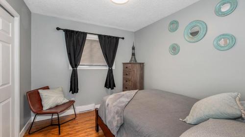 Saanich West Apartment | Ground level suite close to amenities, shopping