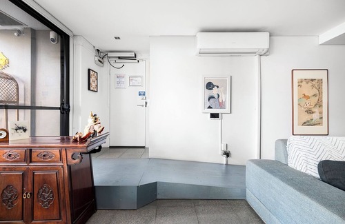 Surry Hills Apartment | Groundfloor Surry Hills Retreat with Cinema