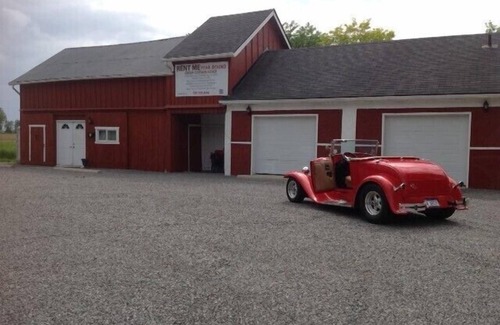 Niagara Falls House | Group Accommodations For. Sports Groups, Bachelor/Ette, Hobby, Religious, Reu