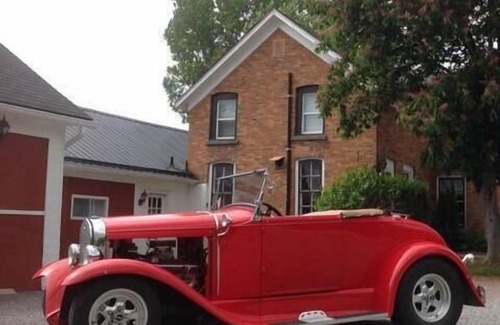 Niagara Falls House | Group Accommodations For. Sports Groups, Bachelor/Ette, Hobby, Religious, Reu