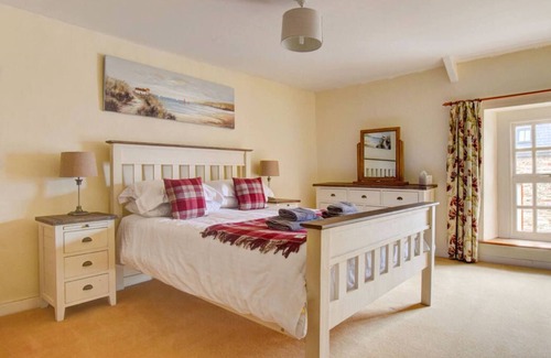 Brecon House | Group accommodation in the Brecon Beacon