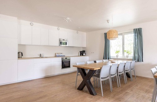 Nes Apartment | Group Apartment on Ameland by De Vleijen