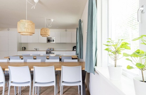 Nes Apartment | Group Apartment on Ameland by De Vleijen