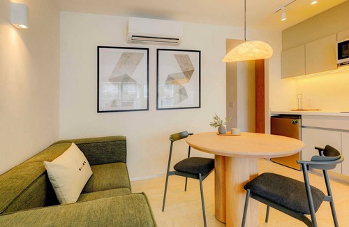 Miguel Hidalgo Apartment | Group-Friendly: comfortable and accessible lockoff