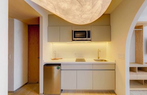 Miguel Hidalgo Apartment | Group-Friendly: comfortable and accessible lockoff