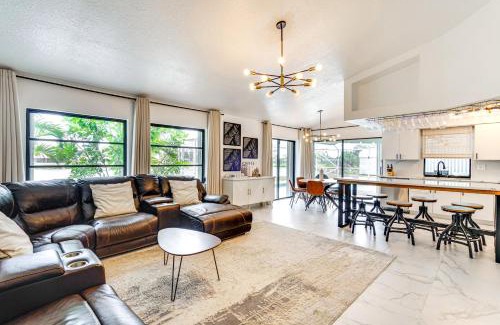 Charlotte County House | Group Getaway Luxe Lakeside Gem in Port Charlotte