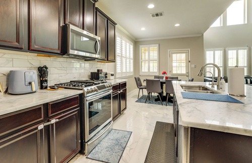 San Antonio House | Group Getaway w/Home Theater in San Antonio!