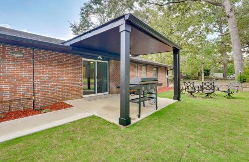 Wrens House | Group Getaway with Fenced Yard and Pool Table in Wrens