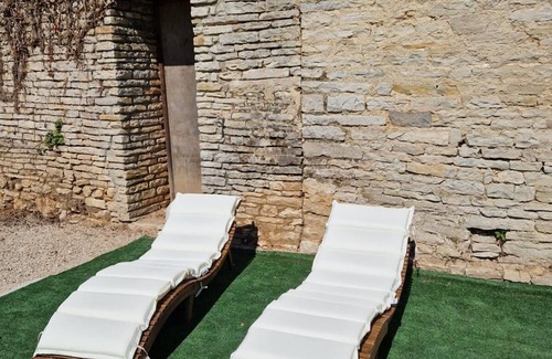 Molesme House | Group home in Burgundy: L'Antre Amis - Spacious accommodation for family and friends