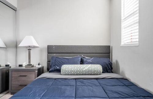 Chatham-Arch Apartment | Group Stay - 7 Apts Near Lucas Oil Stadium
