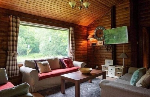 Rashfield Cabin | Grouse Lodge