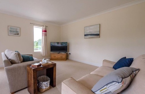 Woodbridge House | Grove Farm Bungalow and Annexe, Dallinghoo