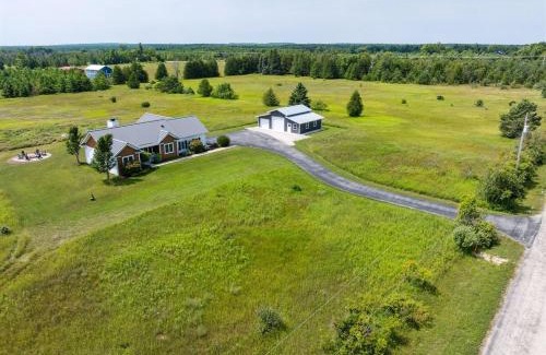 Baileys Harbor House | Grove Road Home - Private 5 Acres, Fire Pit, Spacious Retreat, Dog-F