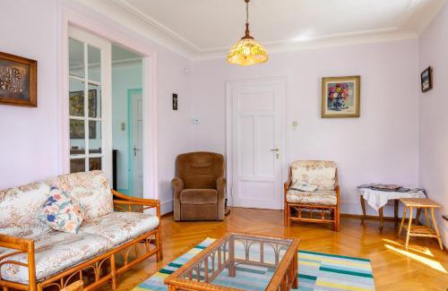 Munster House | Gte Le Noisetier