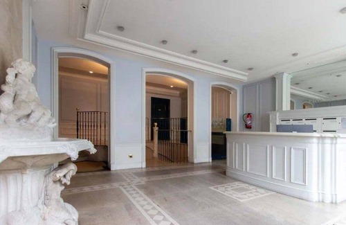 Quartier de la Plaine-de-Monceaux Apartment | GuestReady - Luxurious Charm near Arc de Triomphe