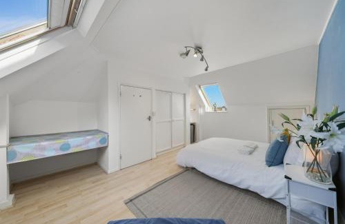 Kenley Apartment | Guadalupe Home in South London
