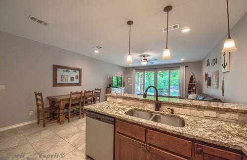 New Braunfels Condo | Guadalupe Riverfront! Upscale gated complex with pool, direct river access!
