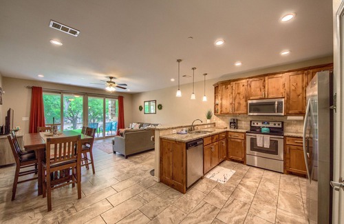New Braunfels Condo | Guadalupe Riverfront! Upscale gated complex with pool, direct river access!