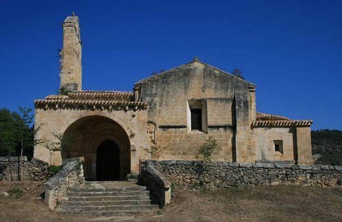 Vallejo de Sotoscueva Cottage | Guareña rural house, for 4 people (full rental)