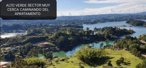 Guatape Apartment | Guatapé Apartamento vista al embalse