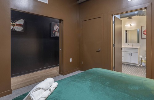 Atlantic Station Area Apartment | Gucci Loft