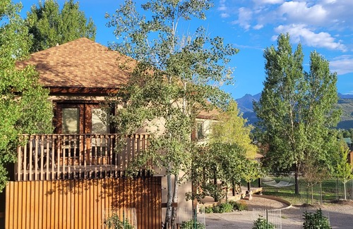 Ridgway Apartment | Guest apartment, close to everything! Quiet, friendly neighborhood!