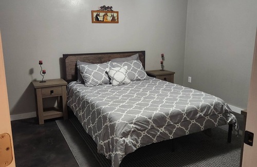 Andalusia House | Guest cabin in Beautiful Andalusia, Alabama